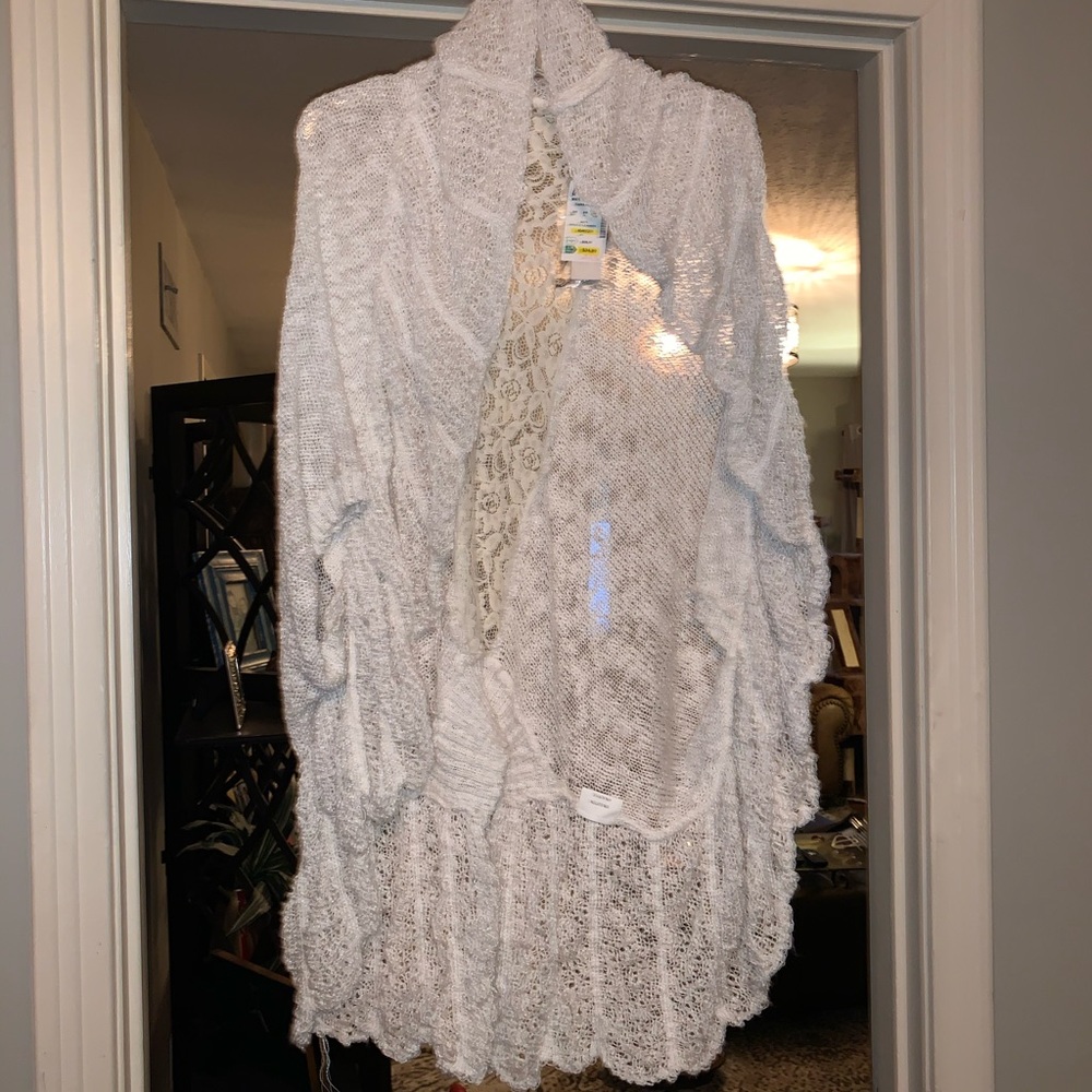 White Sweater light weight